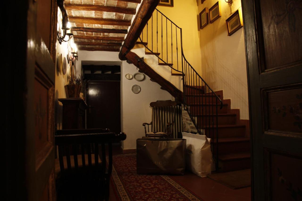Sassi Bianchi Guest House Sensano Екстериор снимка