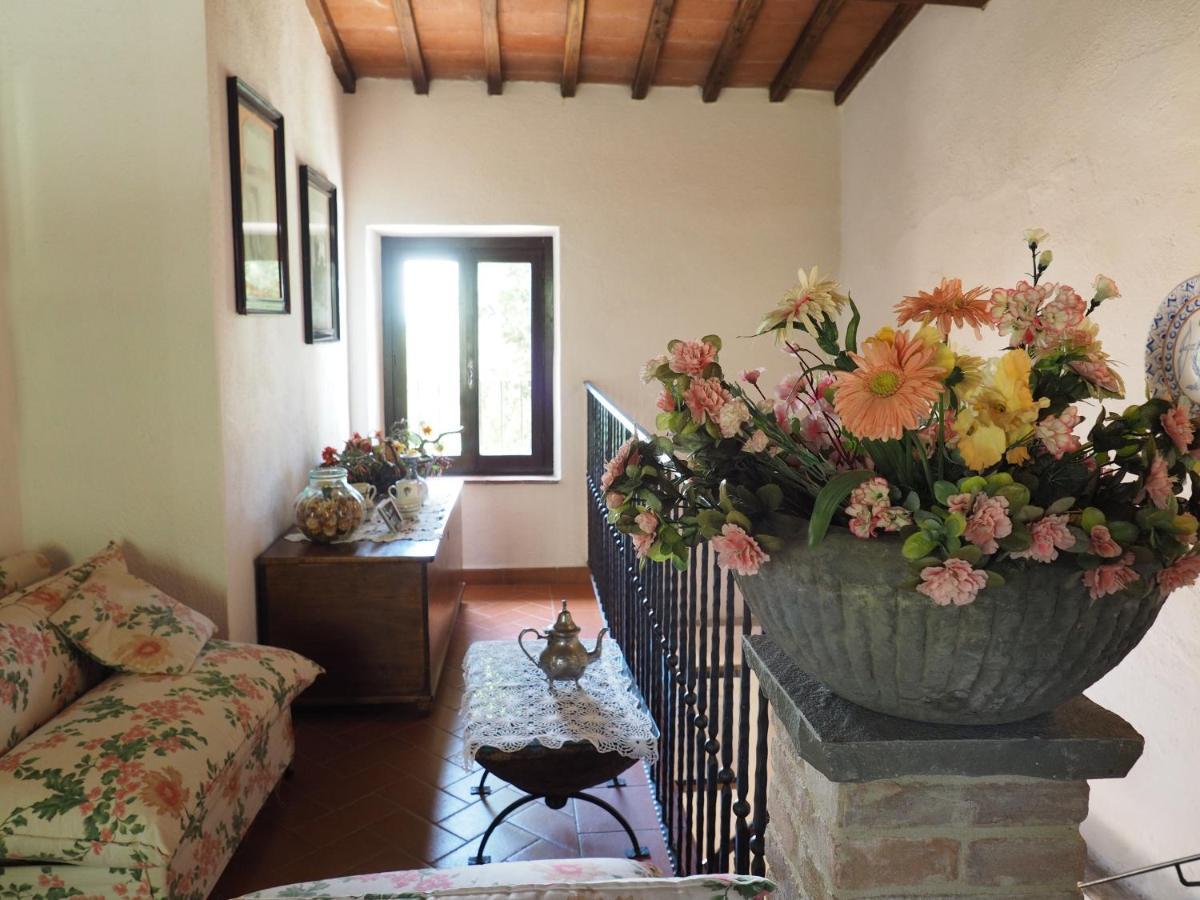 Sassi Bianchi Guest House Sensano Екстериор снимка