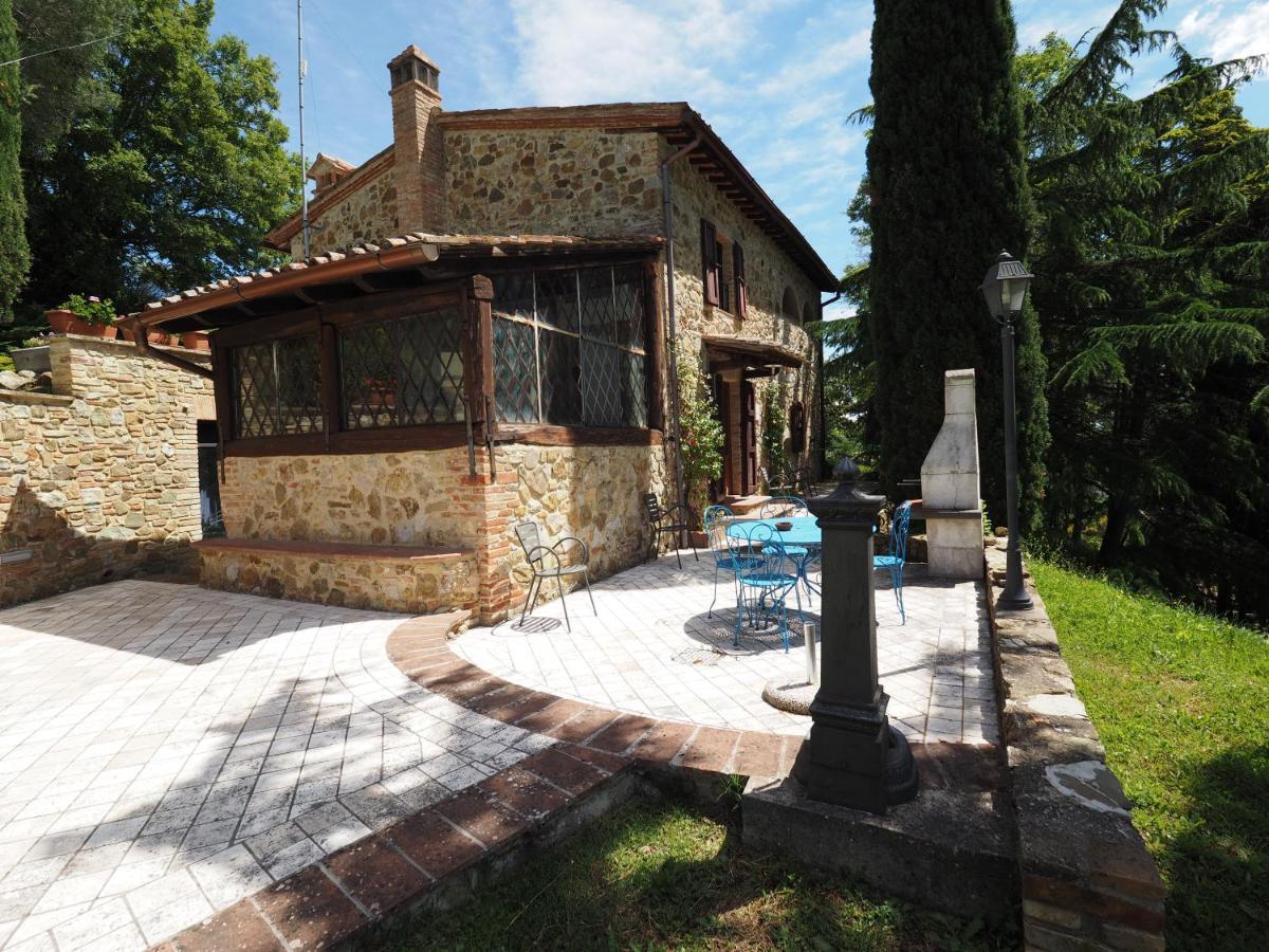 Sassi Bianchi Guest House Sensano Екстериор снимка