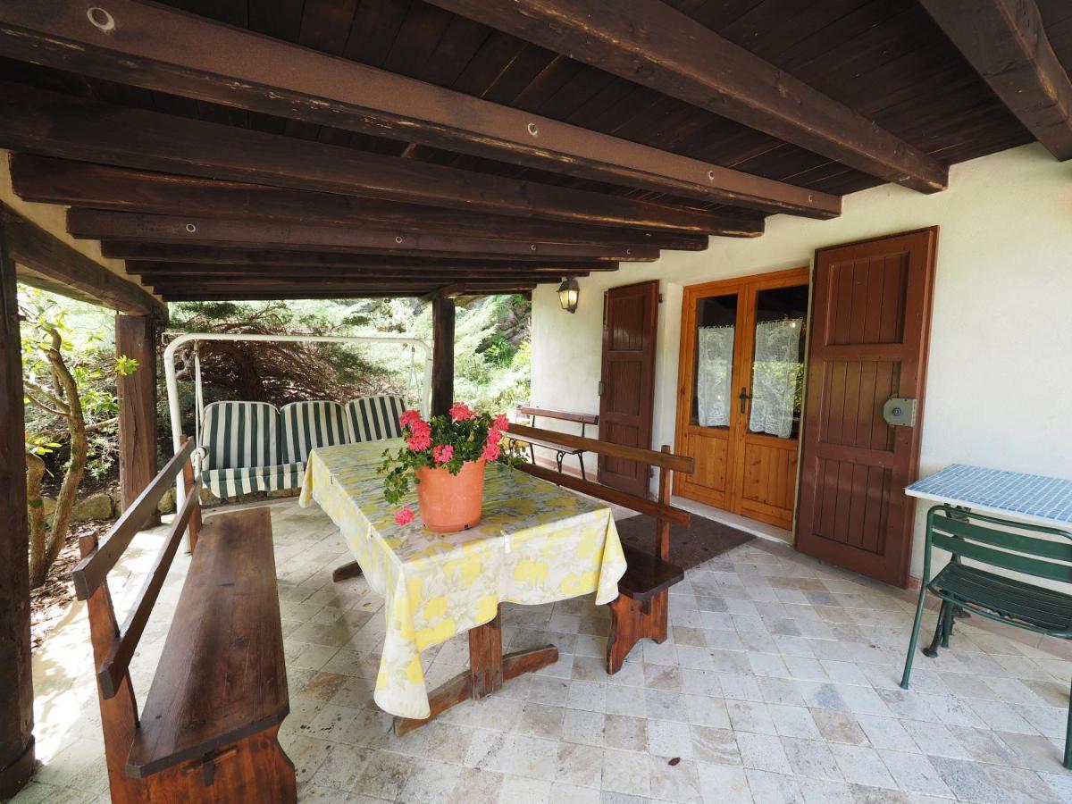 Sassi Bianchi Guest House Sensano Екстериор снимка