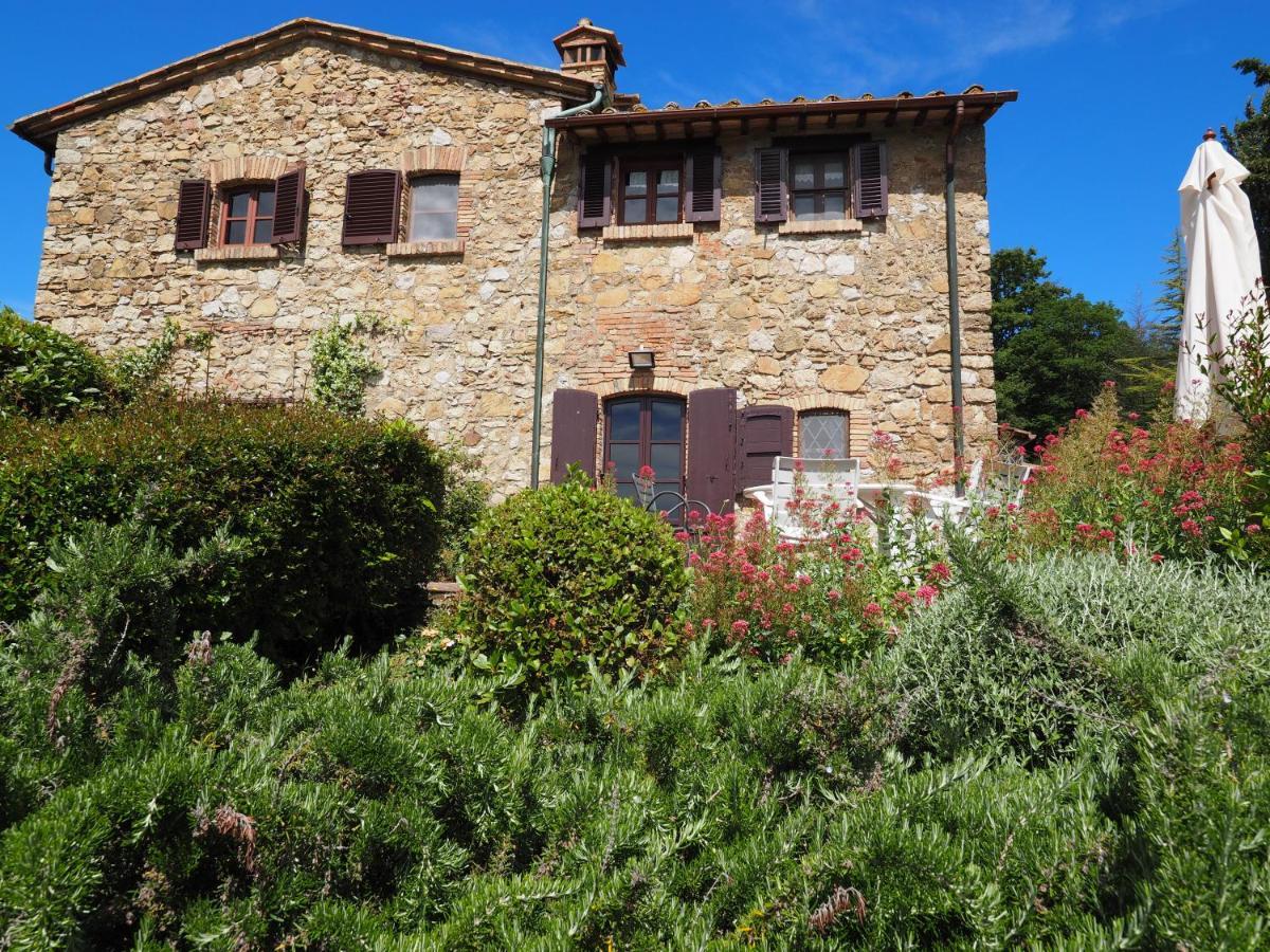 Sassi Bianchi Guest House Sensano Екстериор снимка