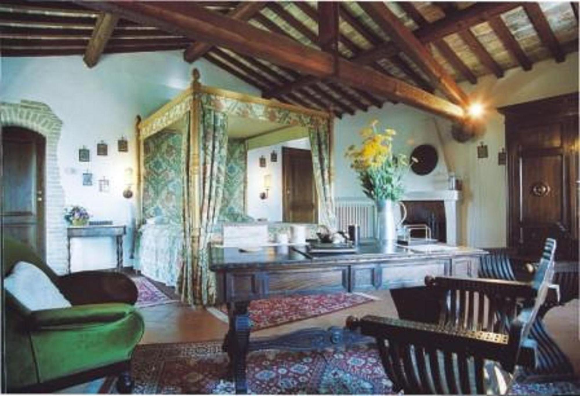 Sassi Bianchi Guest House Sensano Екстериор снимка
