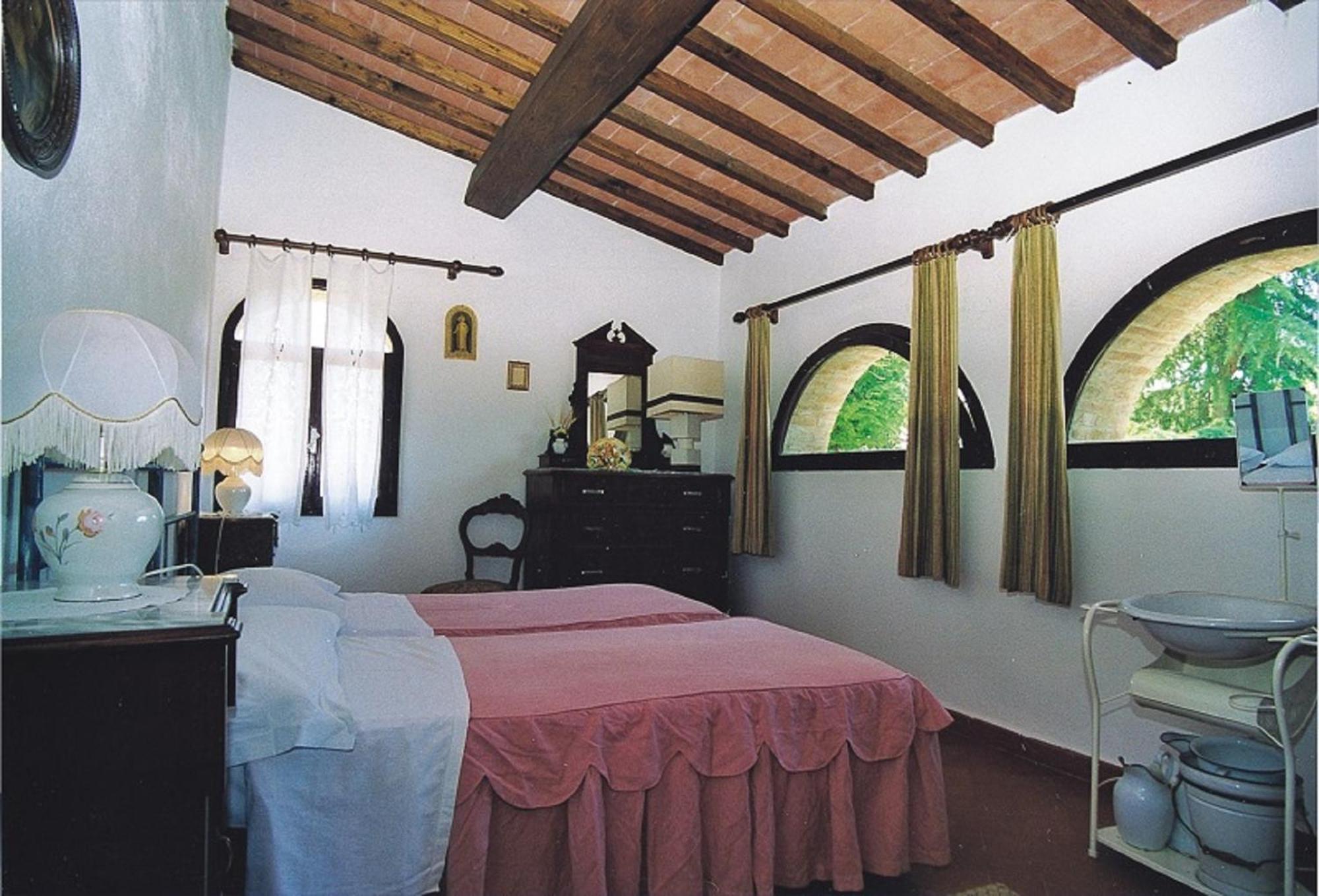 Sassi Bianchi Guest House Sensano Стая снимка